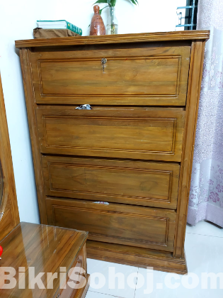 Waredrobe